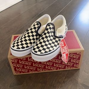 BNIB Vans Checkered Slip-ons
